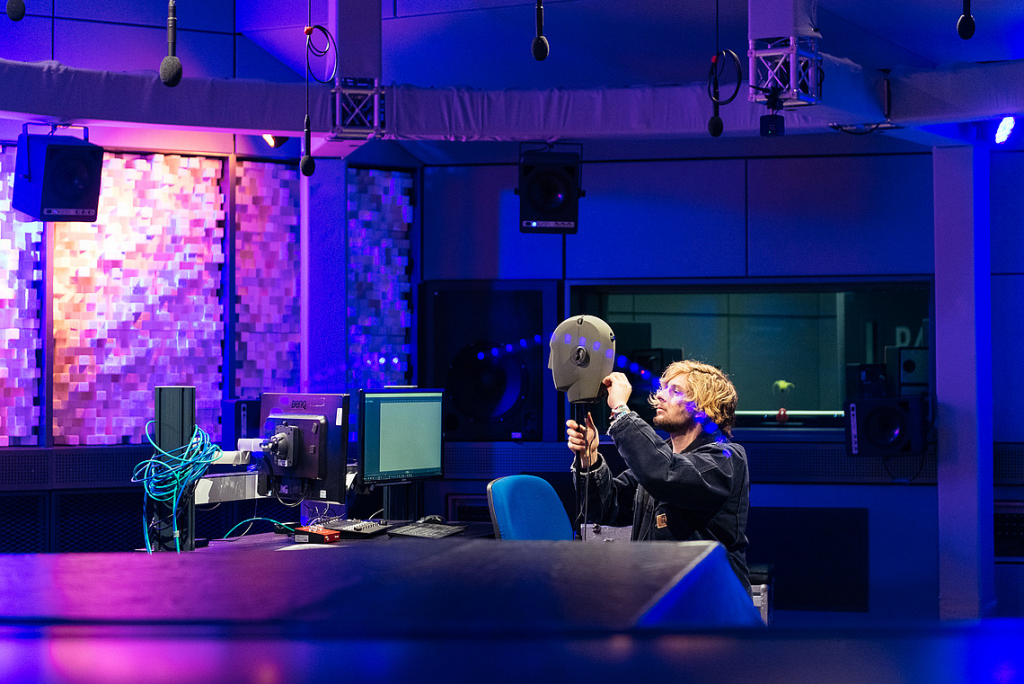 Hamburg: Joint Meeting zwecks Ideenaustausch im Tonlabor, HAW Finkenau ... Hamburg: Joint Meeting zwecks Ideenaustausch im Tonlabor, HAW Finkenau ...